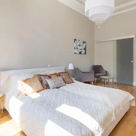 Designer Luxury In The Jewish Quarter Lejlighed *