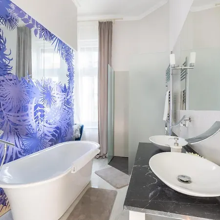 Designer Luxury In The Jewish Quarter Lejlighed Budapest