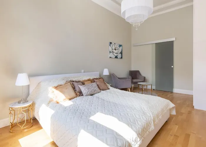 Designer Luxury In The Jewish Quarter Apartament *