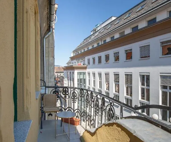 Designer Luxury In The Jewish Quarter Apartament *